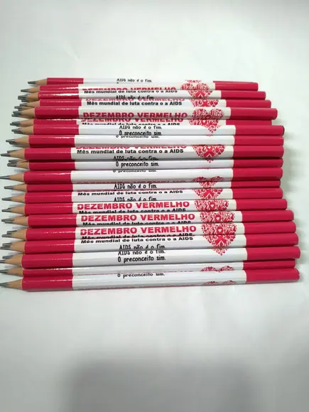 100 Lápis Personalizados Dezembro Vermelho