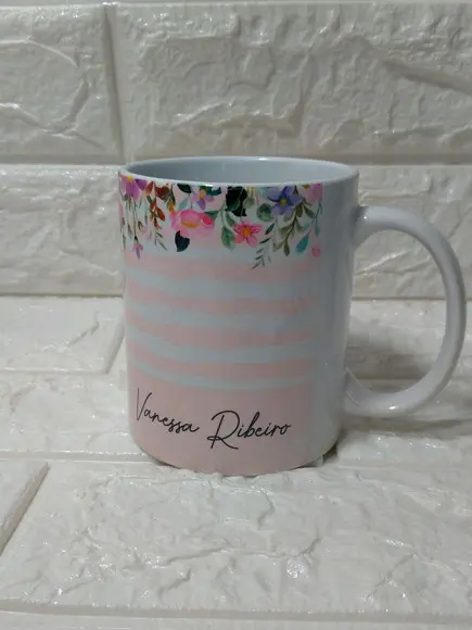 Caneca floral rosa