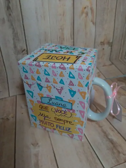 Caneca aniversário