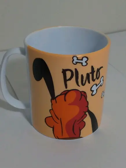 Caneca pluto de plástico