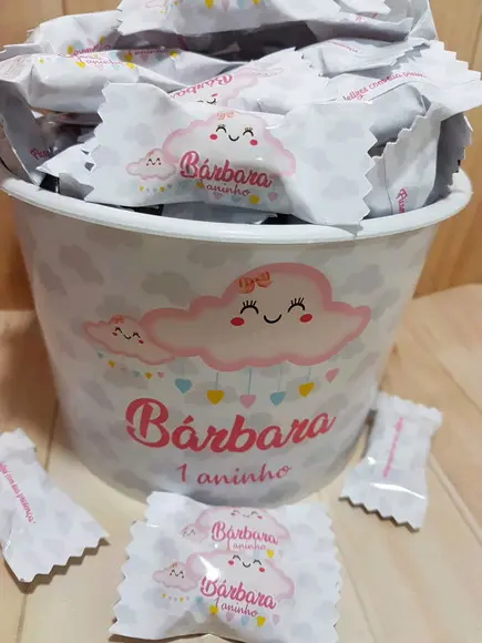Balde com balas Chuva de amor