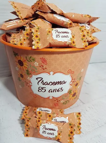 Kit balde com 100 balas Girassol