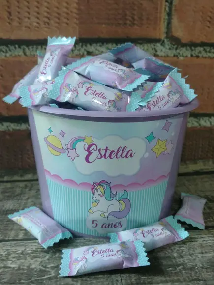 Kit 1 Balde com 100 balas Unicórnio