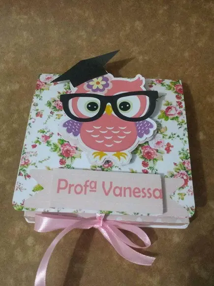 Caixa dia dos professores