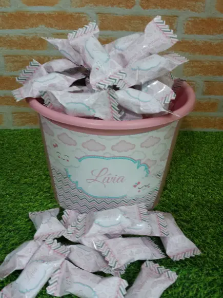 Balde com balas Chuva de amor