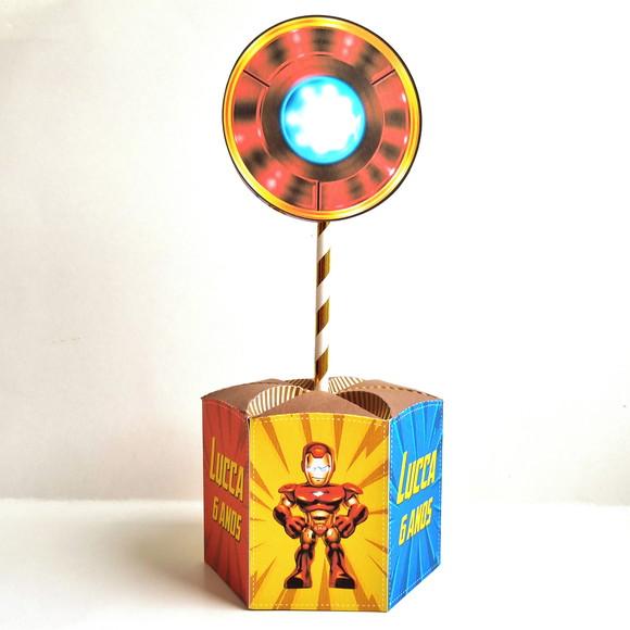 Centro de Mesa Sextavado Homem de Fferro