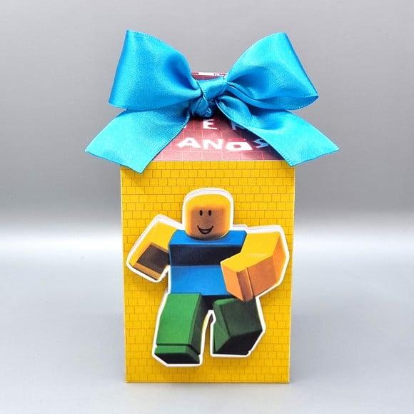 Kit Festa em Casa P - Roblox