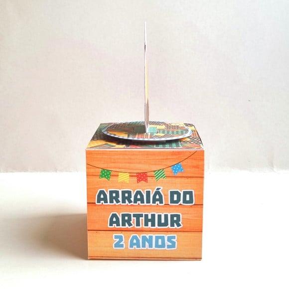 Caixa Cubo - Festa Junina Menino