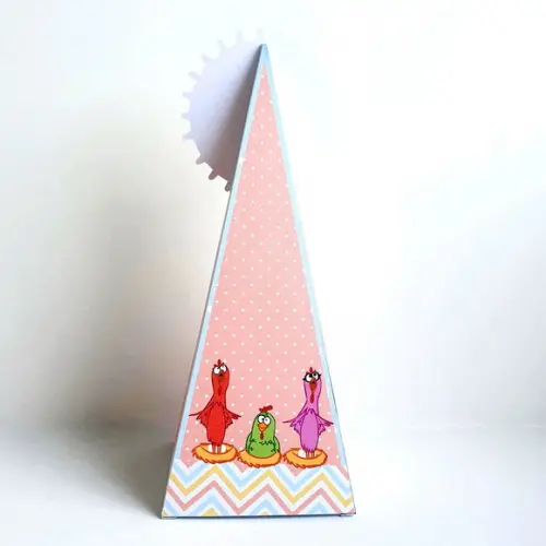 Caixa Cone - Galinha Pintadinha