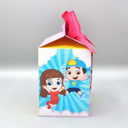 Caixa Milk - Luccas Neto Rosa