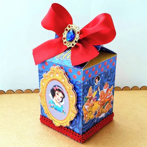 Caixa Milk Luxo - Branca de Neve