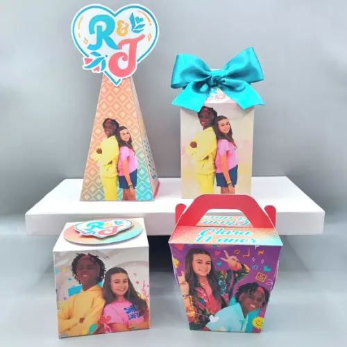 Kit Caixas Personalizadas 50 Pç Infância de Romeu e Julieta