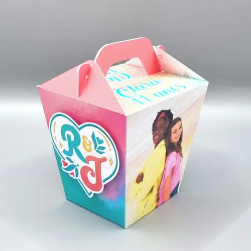 Kit Caixas Personalizadas 50 Pç Infância de Romeu e Julieta