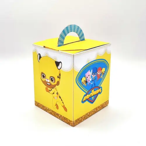 Kit de Caixas Personalizadas 50 Peças - Aventureira Amarela