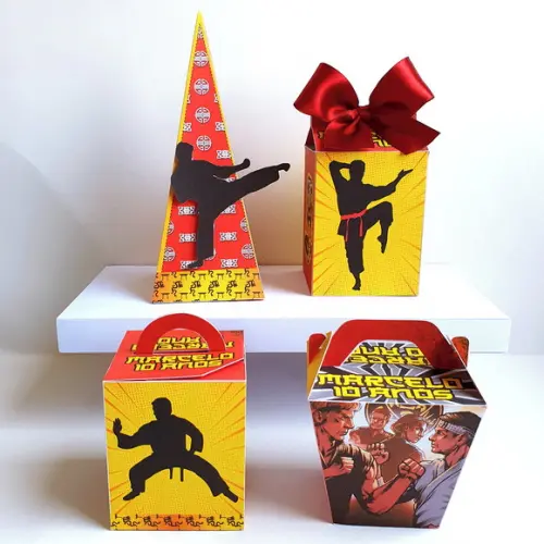 Kit de Caixas Personalizadas 50 Peças - Karate Kid