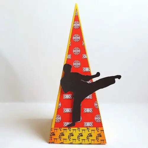 Caixa Cone - Karate Kid