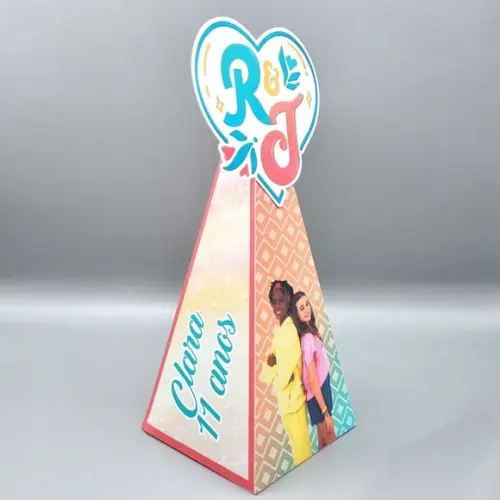 Caixa Cone - a Infância de Romeu e Julieta