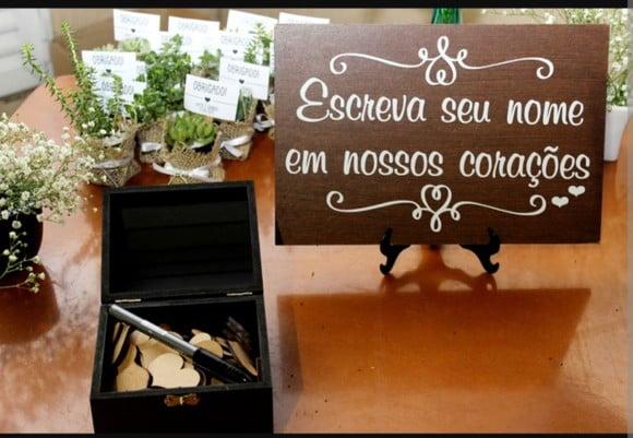 Kit Placa em Mdf, Caixa e 200 Corações 3cm