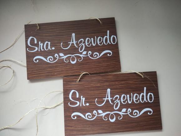 Placa para Cadeira dos Noivos Sra. e Sr.