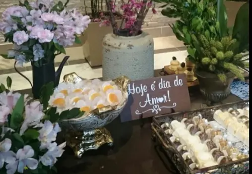 Plaquinha para Casamento Hoje É Dia de Amor Rústica