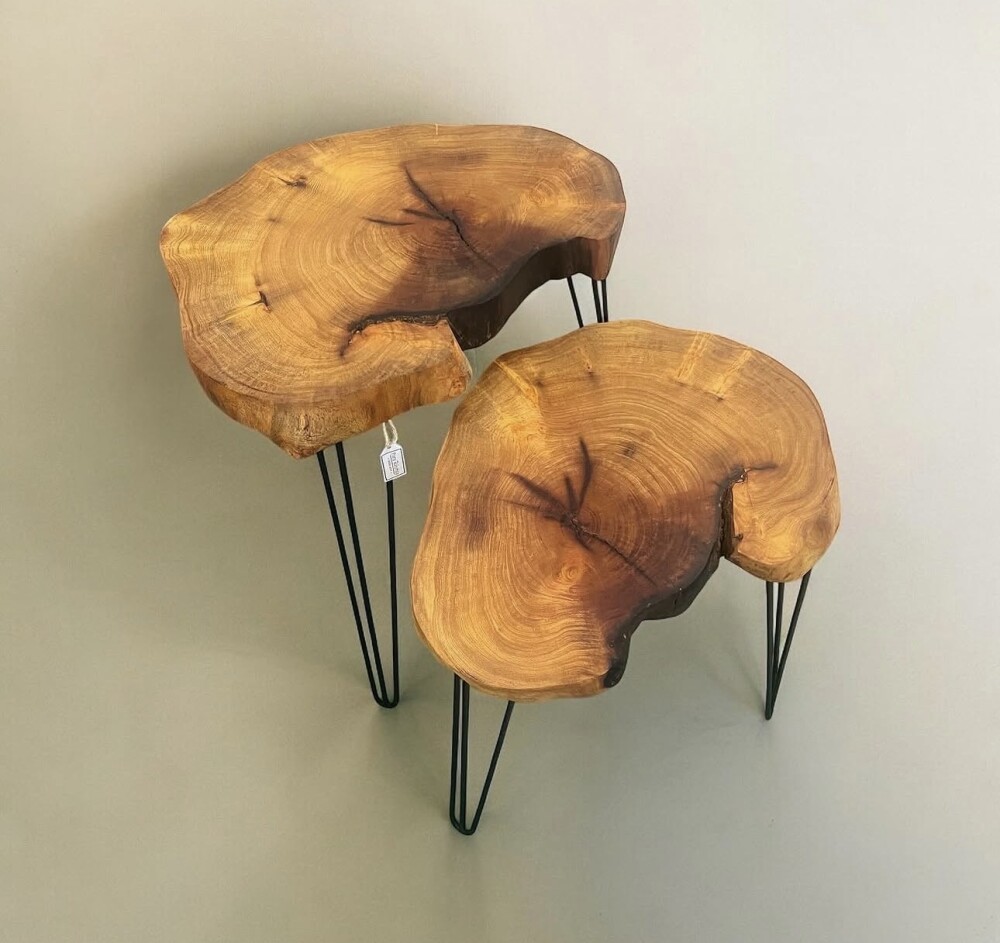 Conjunto mesa de canto madeira