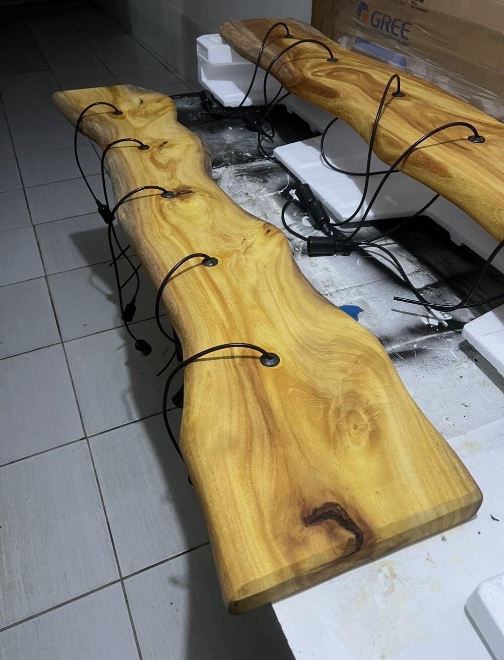 Luminária rústica de madeira pendente