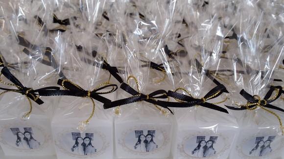 Vela artesanal perfumada para 15 anos
