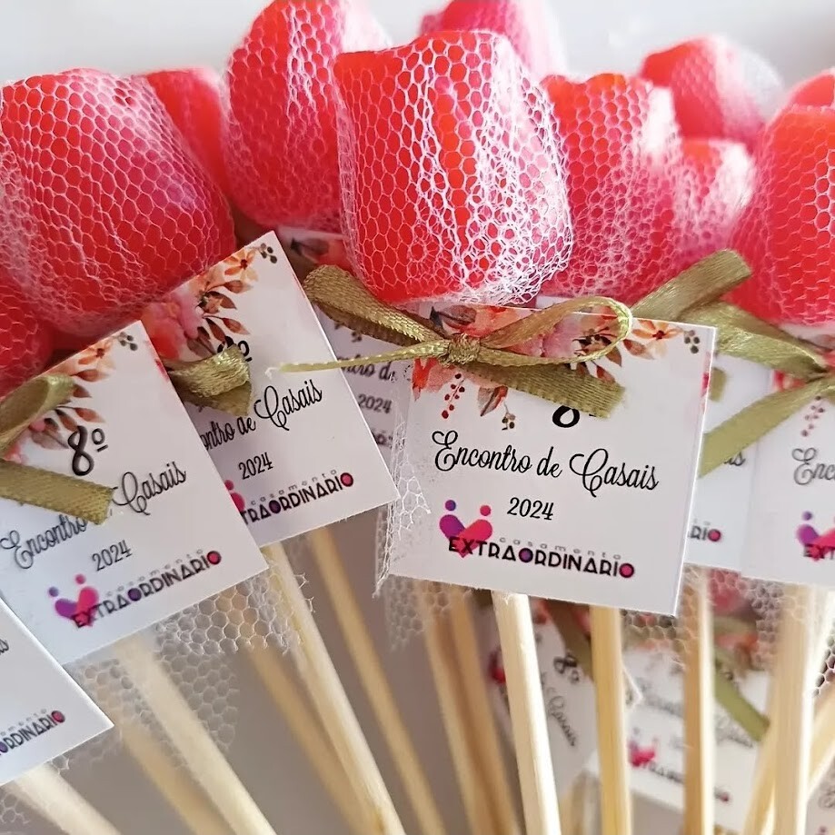 Botão de Rosas de Sabonete cor vermelha