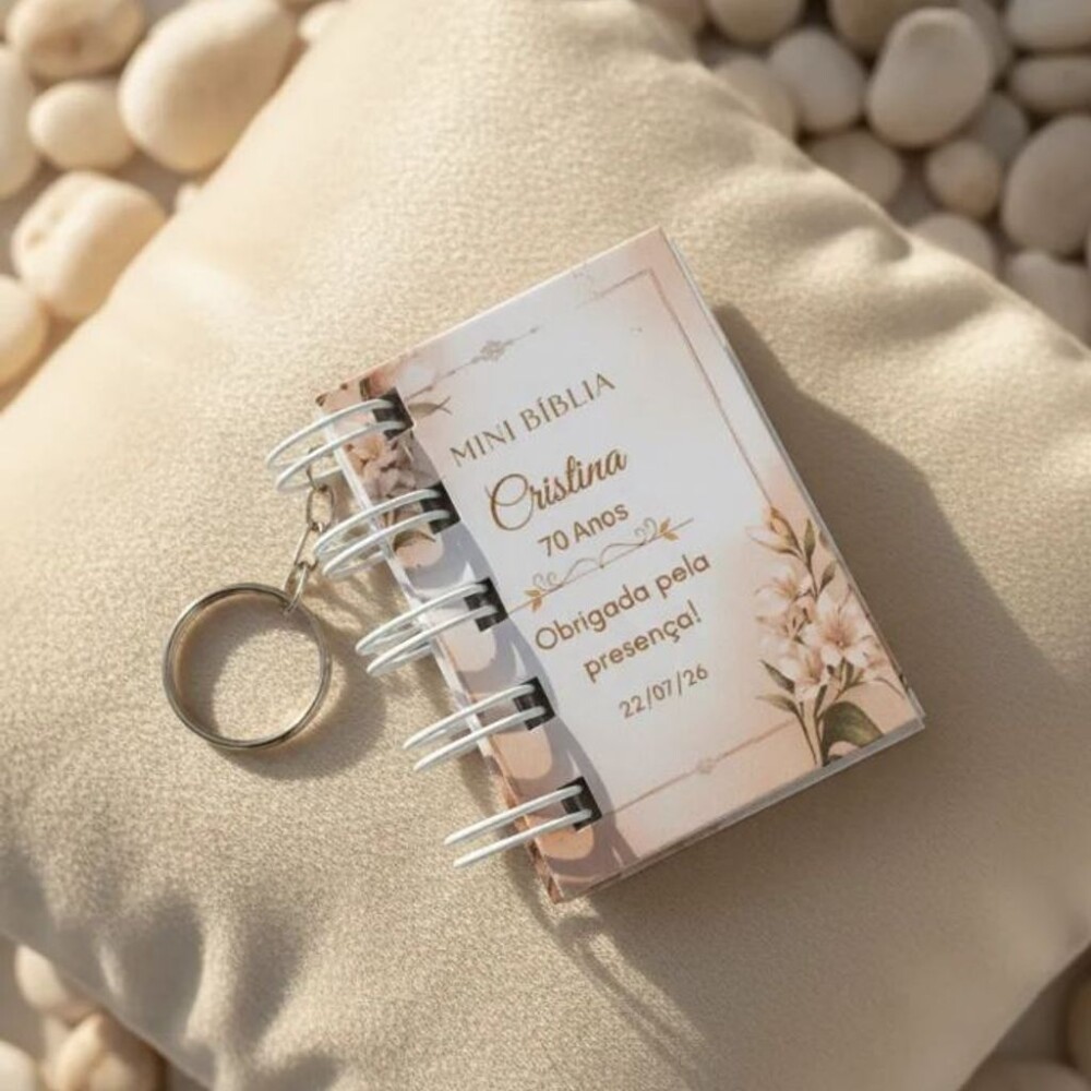 Chaveiro Mini Bíblia Para Aniversario de 70 anos