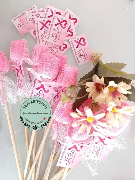 Botão de Rosa de Sabonete para Outubro Rosa