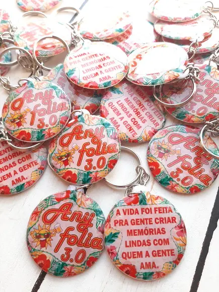 Chaveiro artesanal Aniversário
