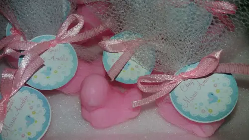 Mini bebê de sabonete