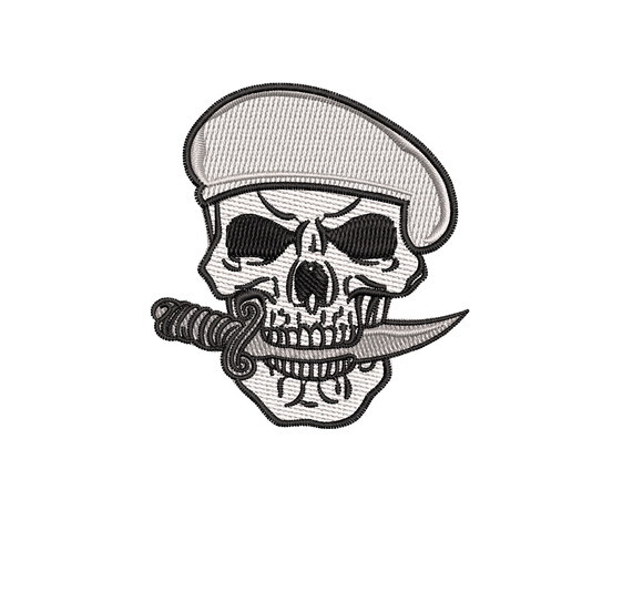 Matriz Bordado Caveira Pirata