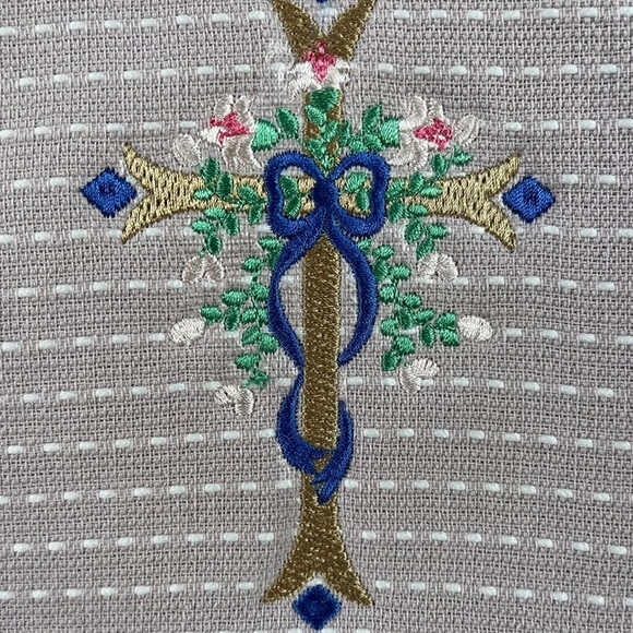 Matriz Bordado Cruz com Flores Eucaristia 2