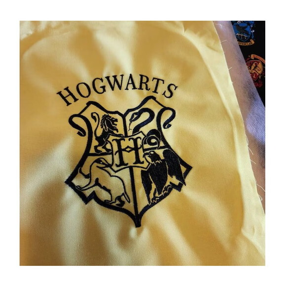 Matriz Bordado Logo Escola de Hogwarts Preto - Harry Potter
