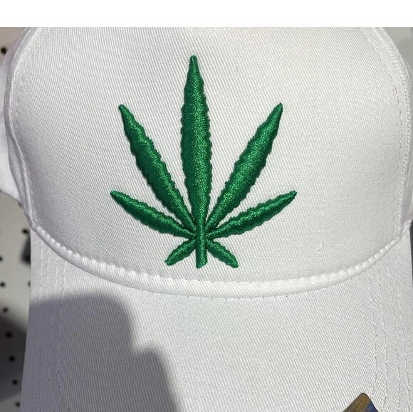 Matriz Bordado Marijuana 3d