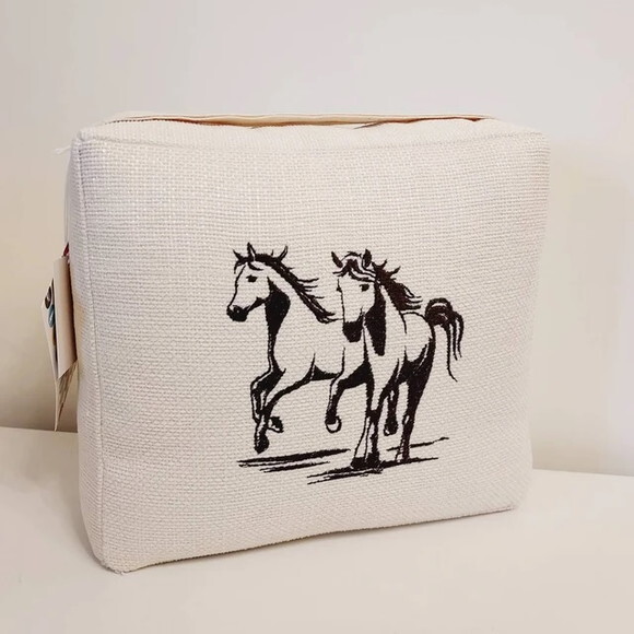 Matriz de Bordado Cavalos Fazenda
