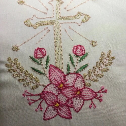 Matriz Bordado Cruz com Flores Eucaristia