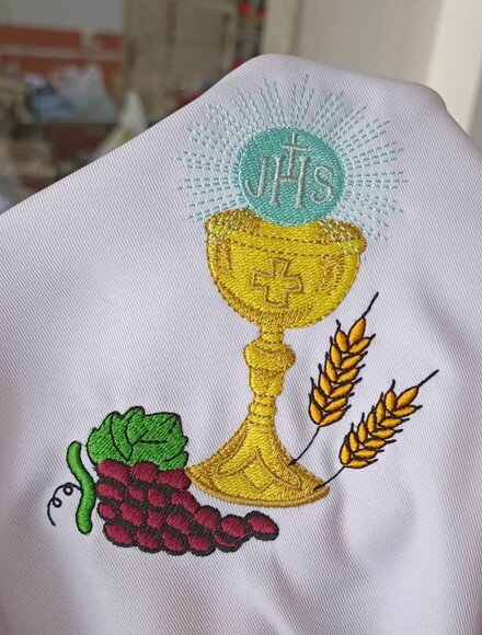 Matriz Bordado Jhs Cálice