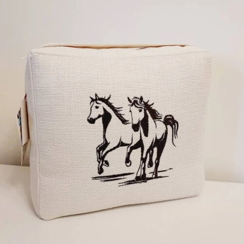 Matriz de Bordado Cavalos Fazenda