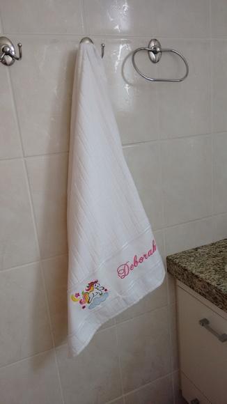 02 Toalhas de Banho Tema Unicórnio