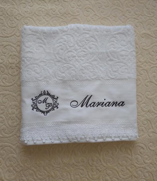 Bodas de Estanho - Toalhas Banhão Karsten com Renda Guipir