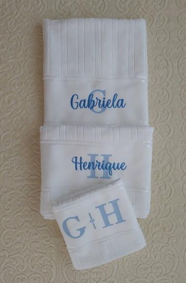 Jogo de Toalhas Dohler Bordadas 03 Peças-presente Casamento
