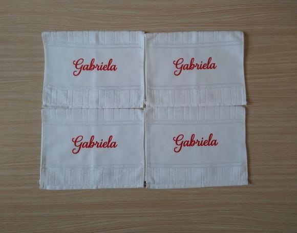 Kit com 04 Toalhinhas de Mão/lanche Bordada com Nome