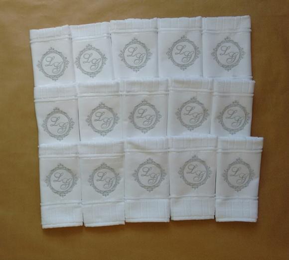 Kit com 06 Toalhinhas para Lembrança Madrinhas e Padrinhos