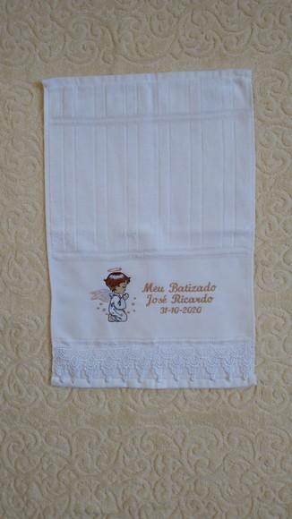 Kit com 4 Toalhas de Lavabo Karsten com Renda Guipir