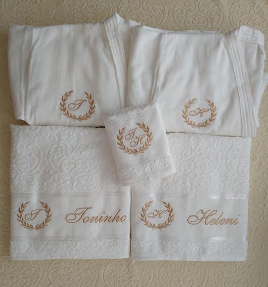 Kit Luxo 05 Peças - Toalha Banhão Karsten e Roupões Tam Gg
