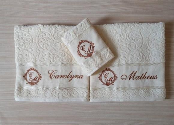 Kit de Toalhas Banhão Cor Creme Bordadas- Kit 03 Peças