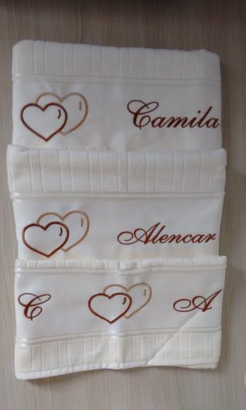 Kit Toalhas De Banho 03 Peças Cor Creme- Presente Casamento