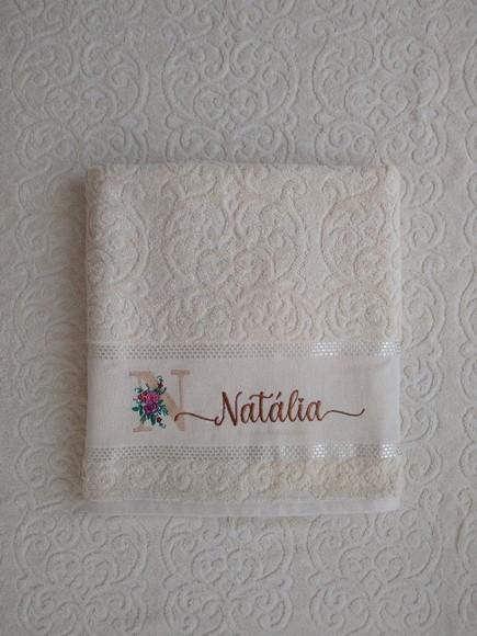 Presente Dia das Mães-toalha Banhão Karsten Bordada com Nome